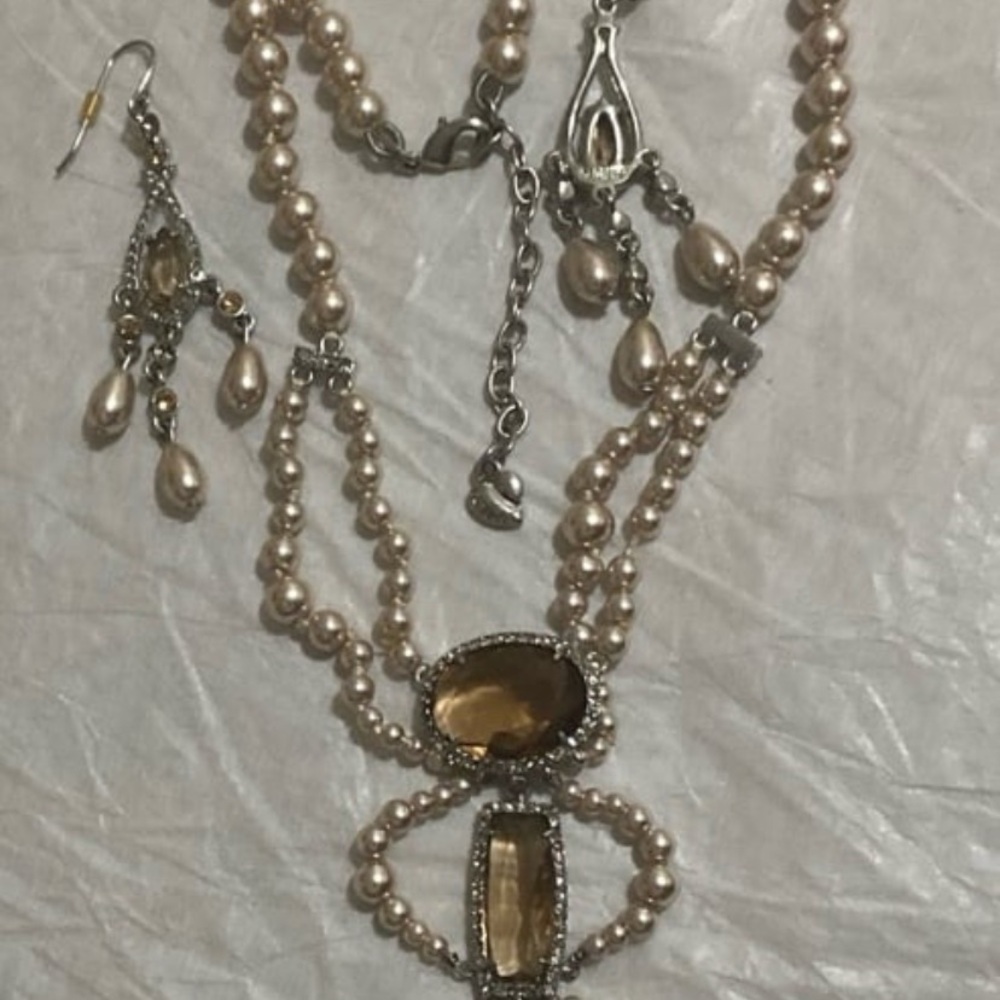 Carolee set